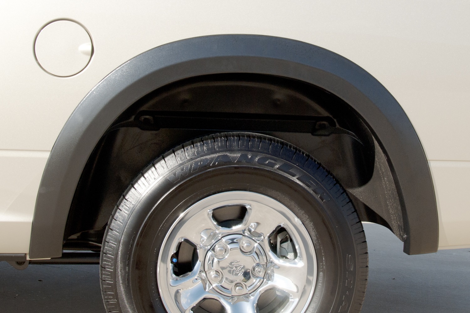 Lund SX204SB - SX-Sport Style Fender Flares, 2-Piece Rear, Black