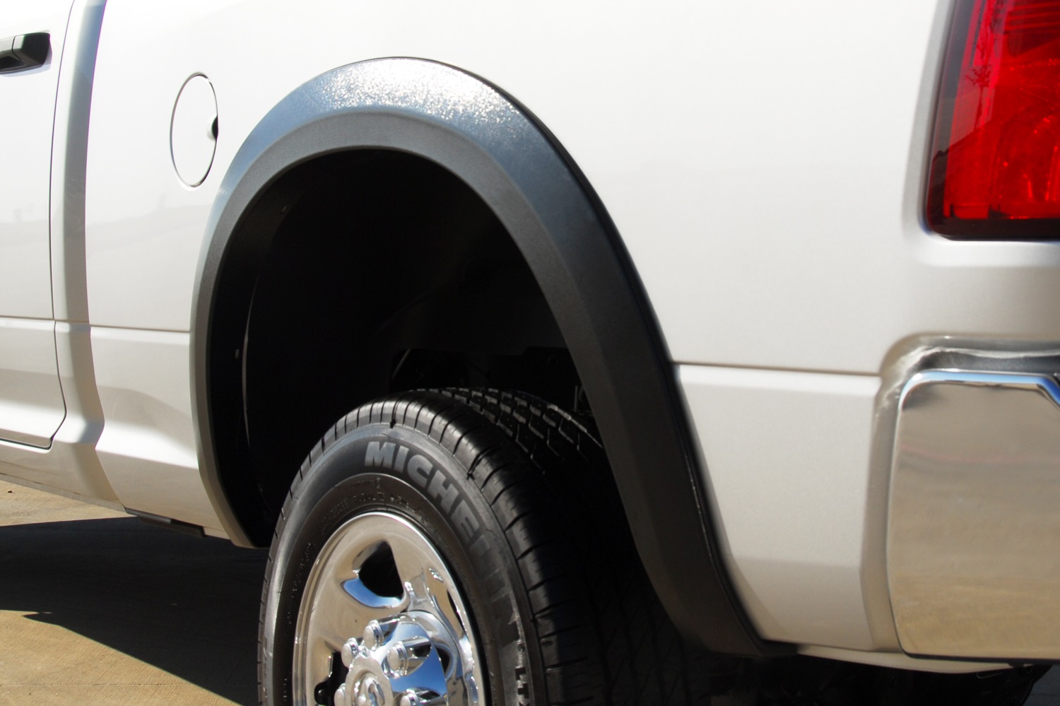 Lund SX205TB - SX-Sport Style Fender Flares, 2-Piece Rear, Fleetside