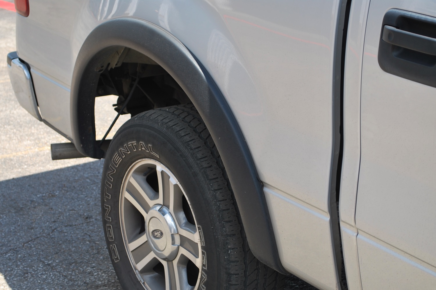 Lund SX310TB - SX-Sport Style Fender Flares, 2-Piece Rear, Fleetside