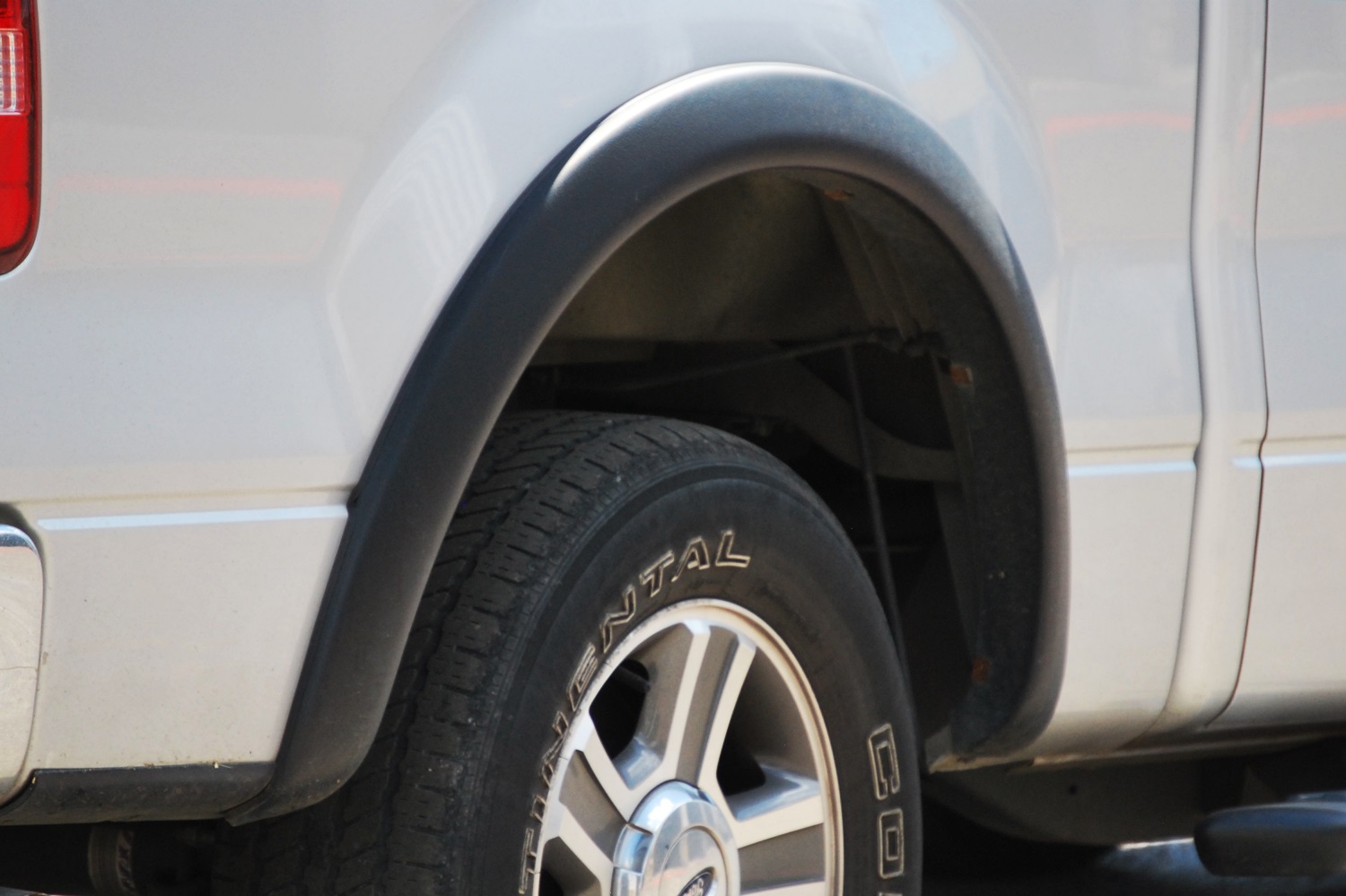 Lund SX310TB - SX-Sport Style Fender Flares, 2-Piece Rear, Fleetside