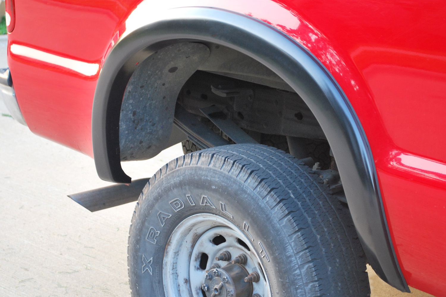 Lund SX311S - SX-Sport Style Fender Flares, 4-Piece Set, Fleetside