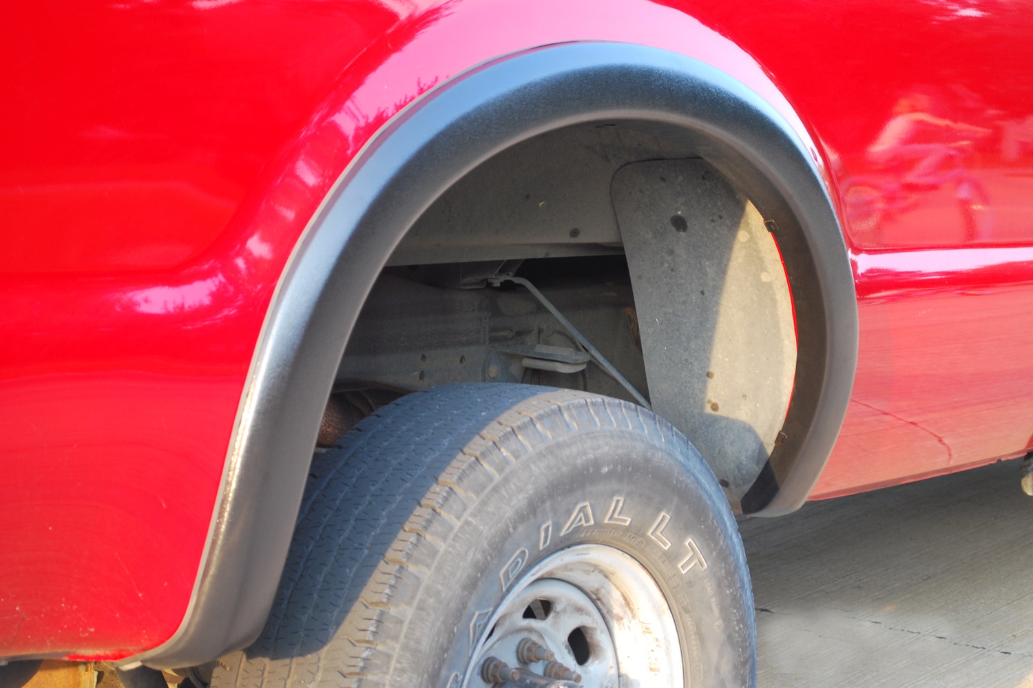 Lund SX311TB - SX-Sport Style Fender Flares, 2-Piece Rear, Fleetside