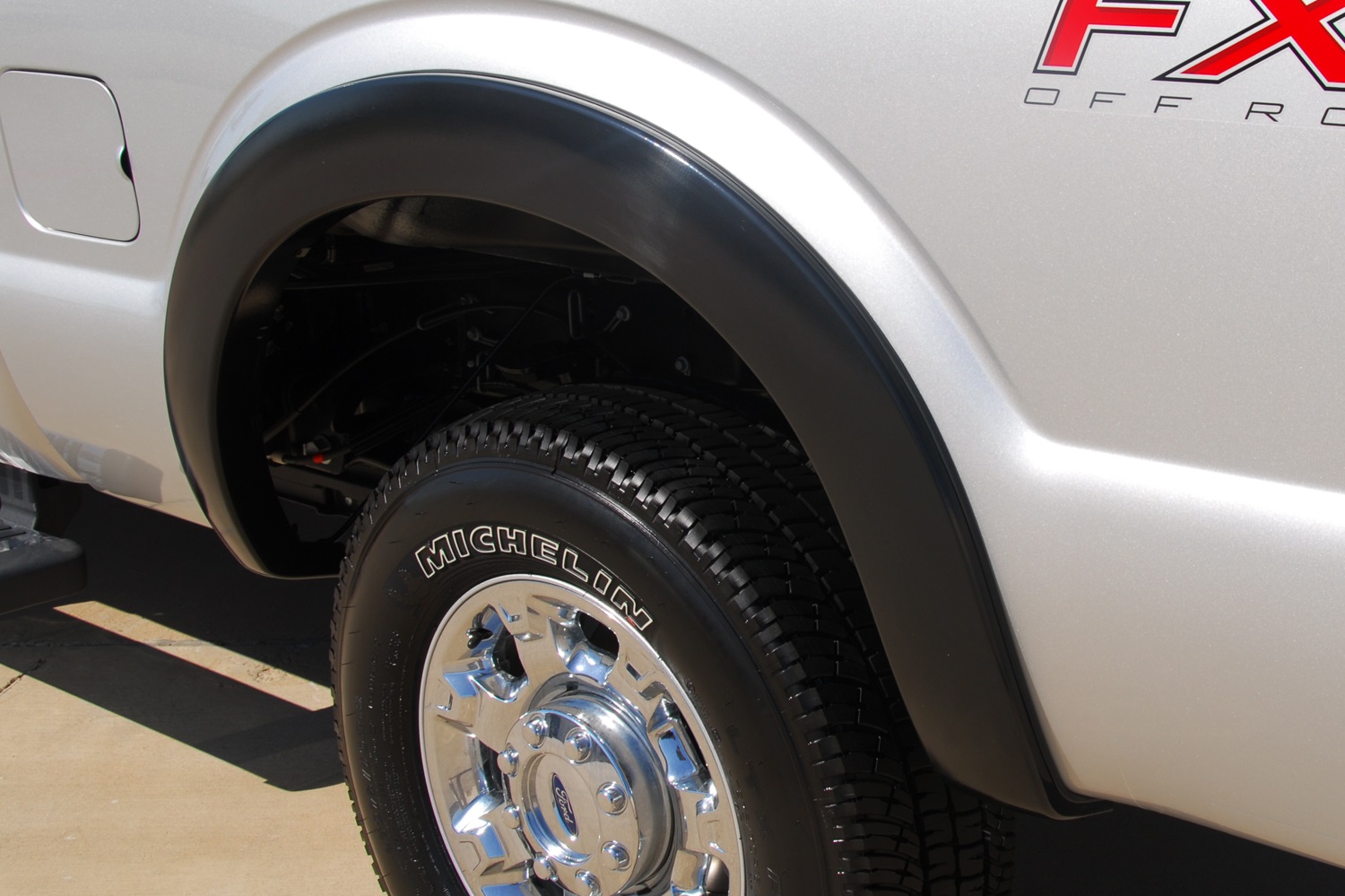 Lund SX314SB - SX-Sport Style Fender Flares, 2-Piece Rear, Fleetside