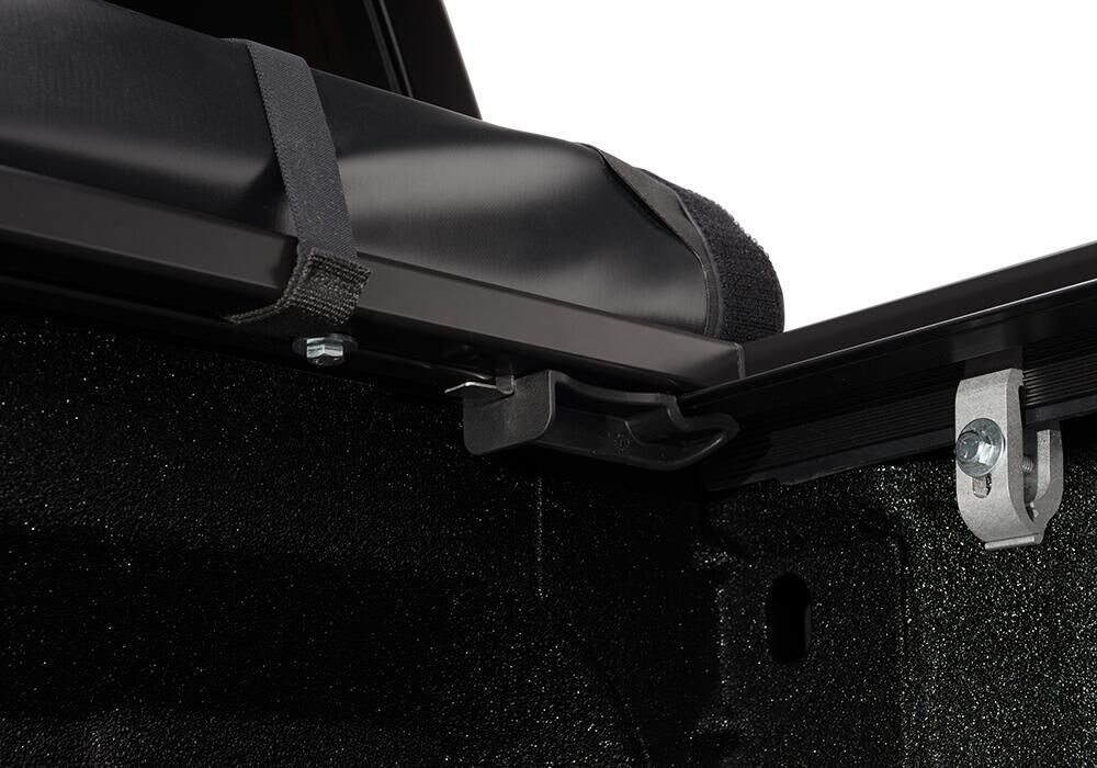 TruXedo 1445901 - Pro X15, 5'7" Bed, Black