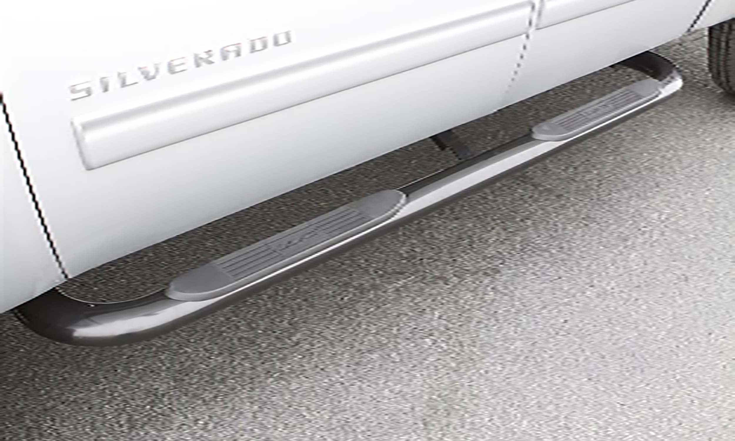 Lund 23284781 - 4" Oval Steps, 2-Piece Set, Polished Stainless