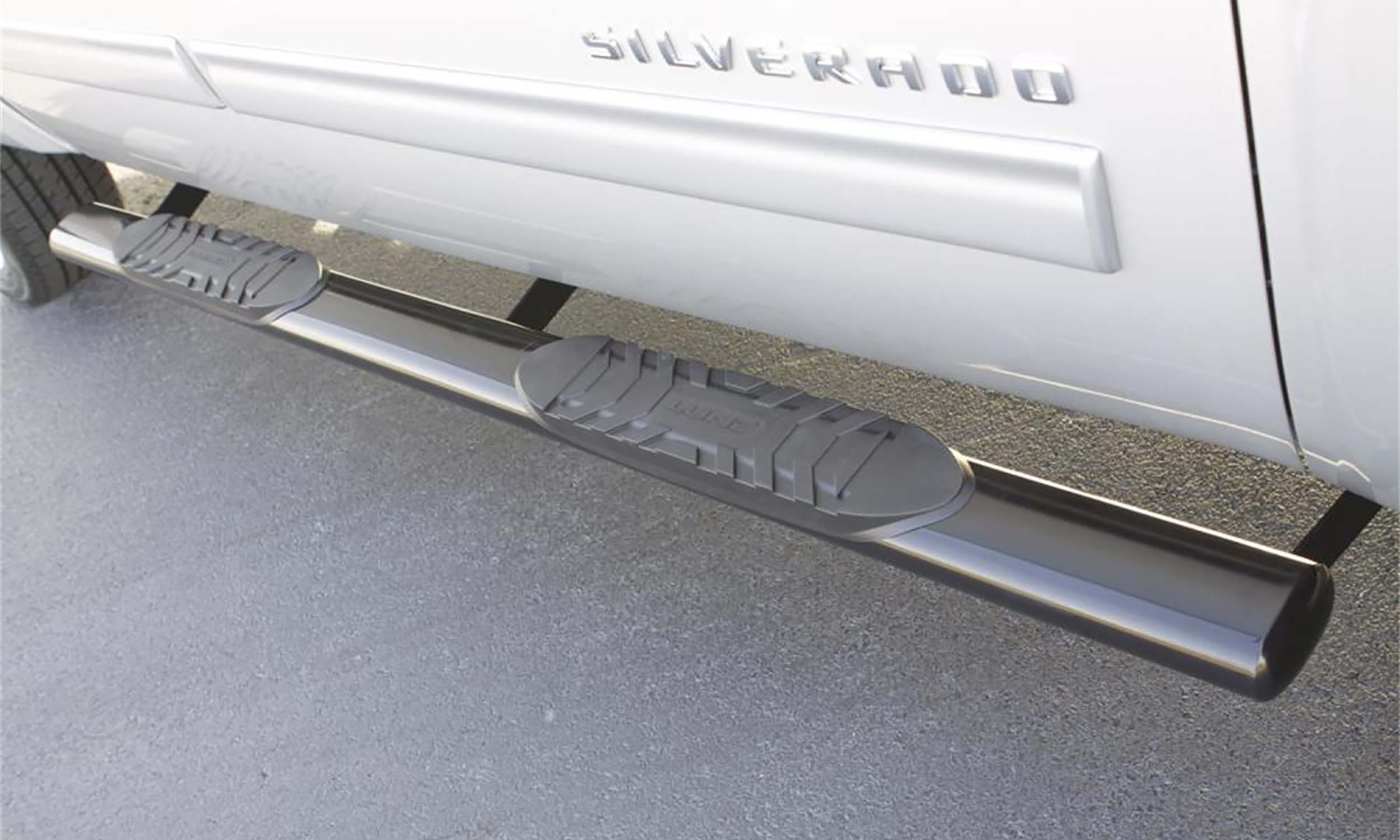 Lund 23979005 - 5" Oval Steps, 2-Piece Set, Extended Cab