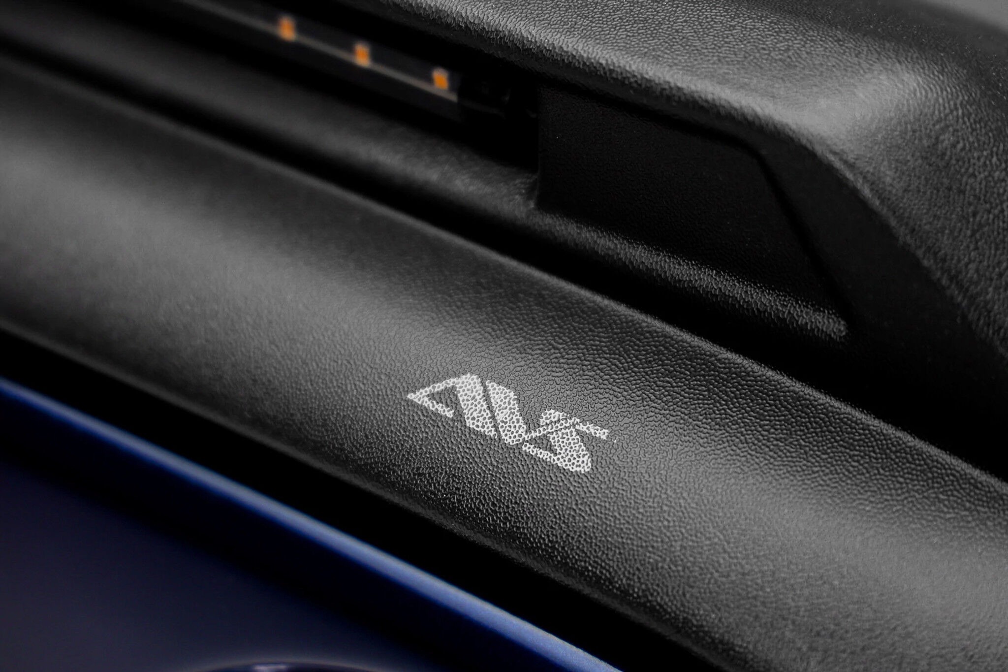 Auto Ventshade AVS 953091 - AVS Deflectors, Shields & Covers, Low Profile