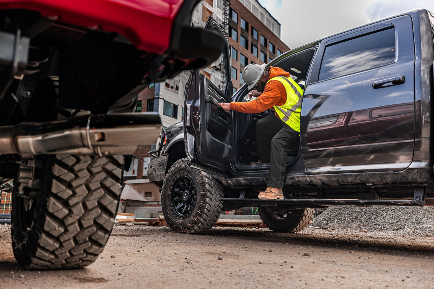 AMP Research 96152-01A - PowerStep Vision, Crew Cab, Black