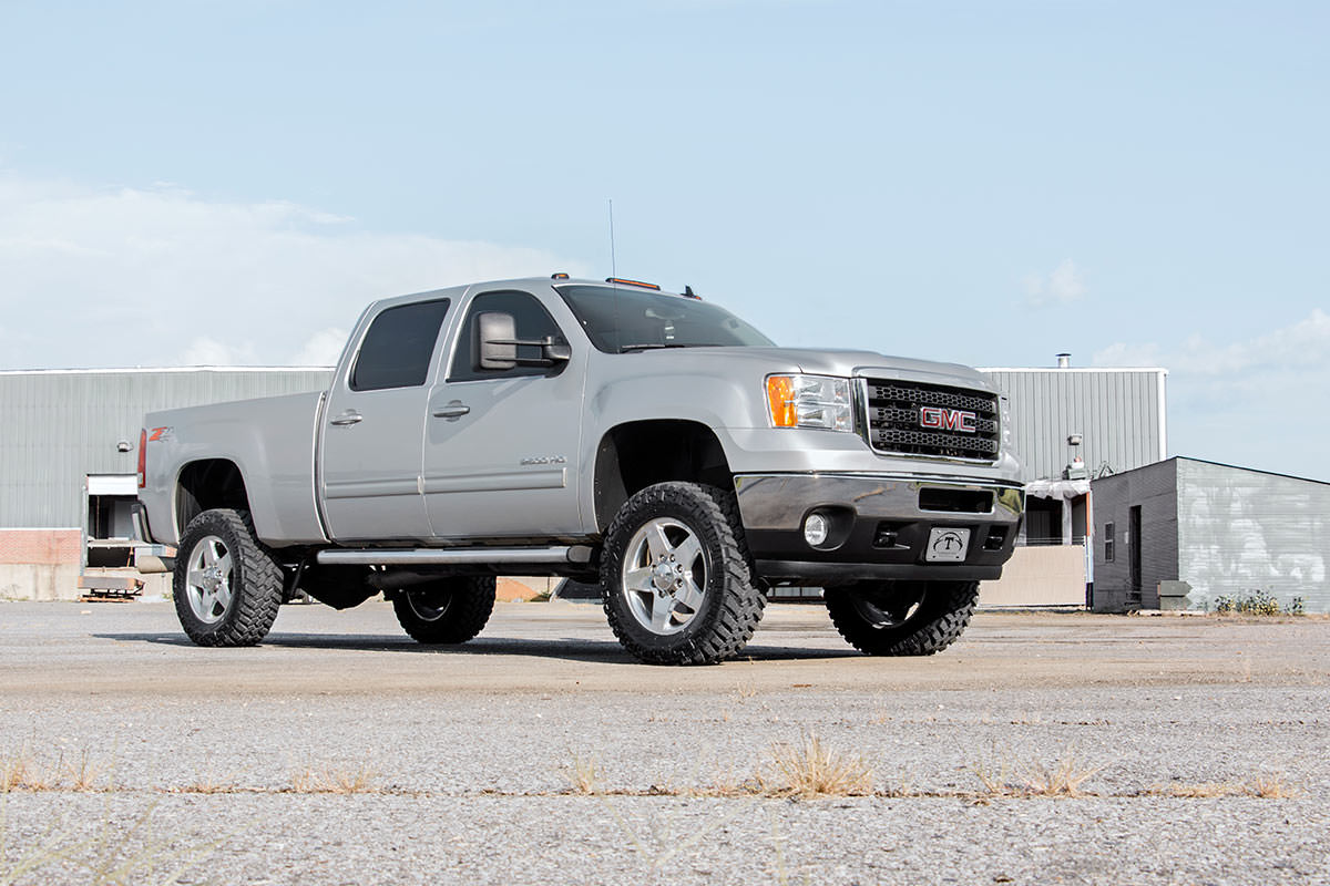 Rough Country 95940RED - Suspension Lift Kits