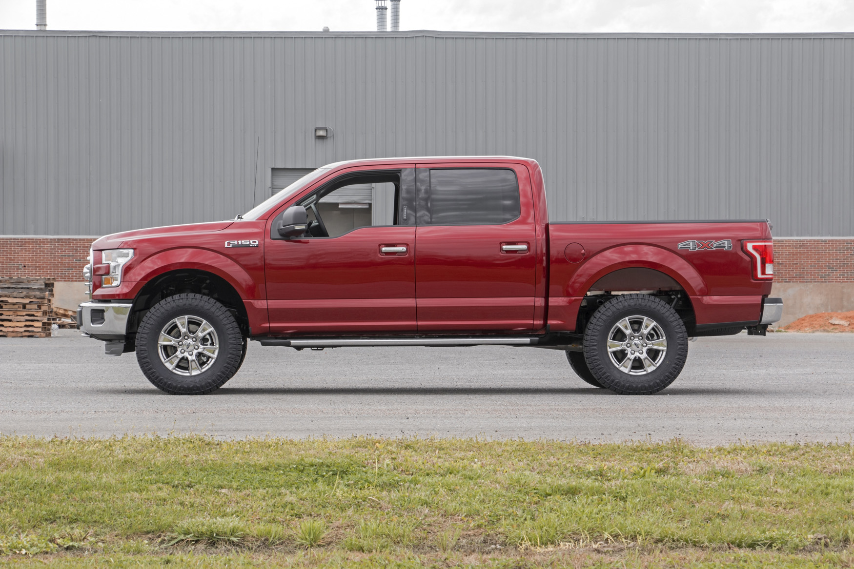 Rough Country 50040 - Suspension Lift Kits