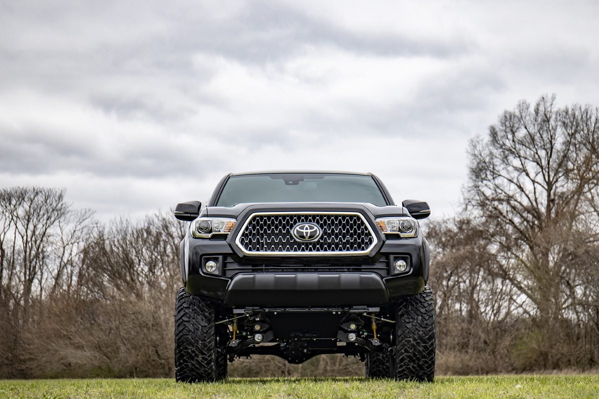 Rough Country 75840 - Suspension Lift Kits