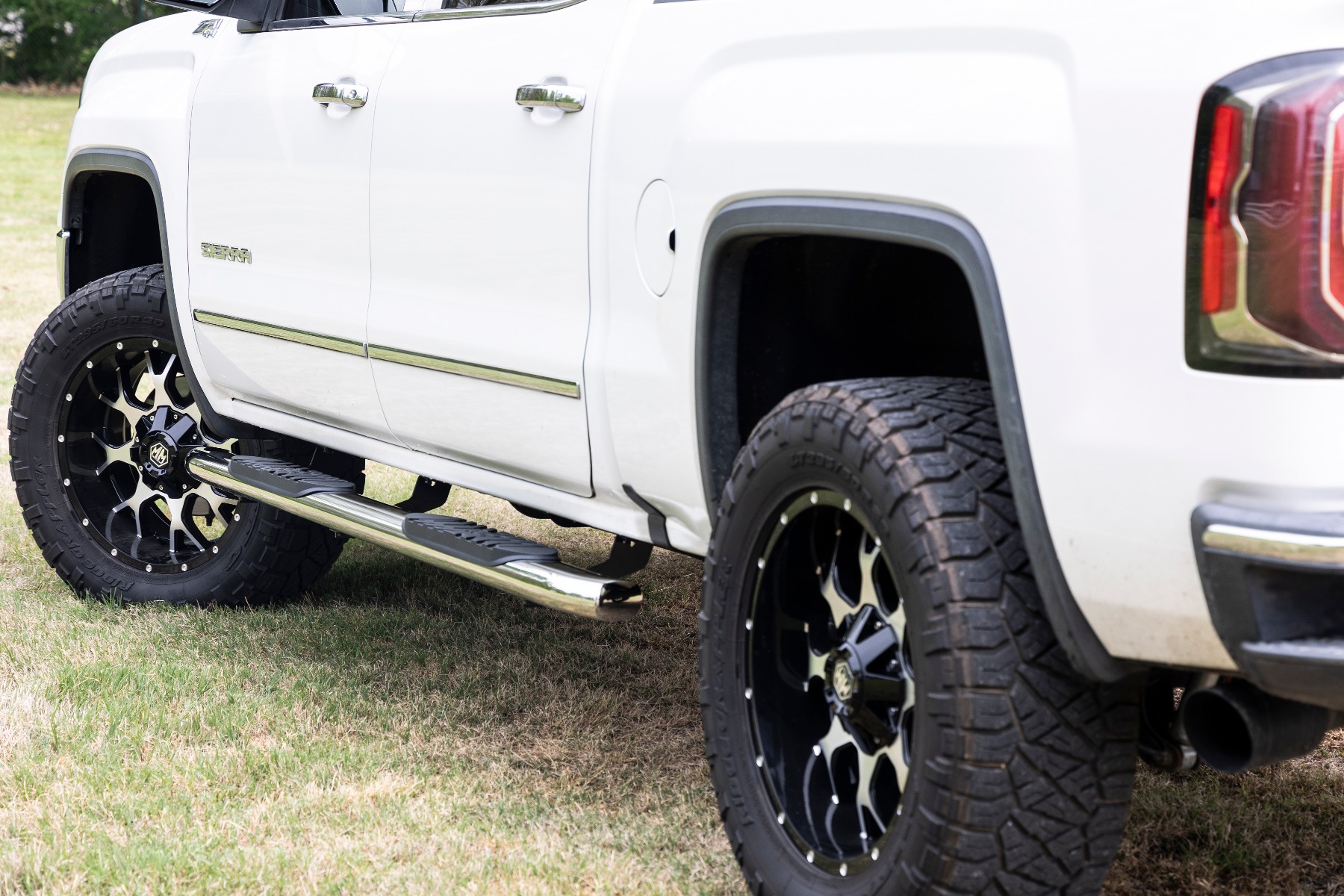Rough Country 21001S - Running Boards & Steps, Crew Cab
