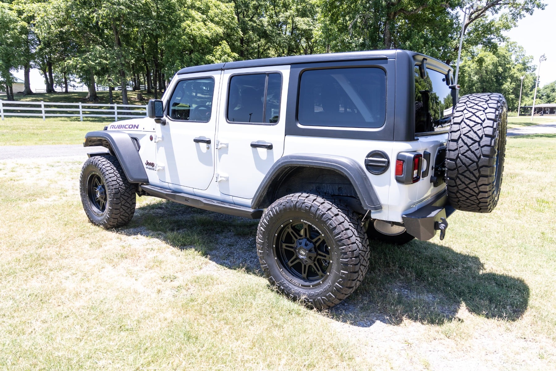 Rough Country 94040 - Suspension Lift Kits