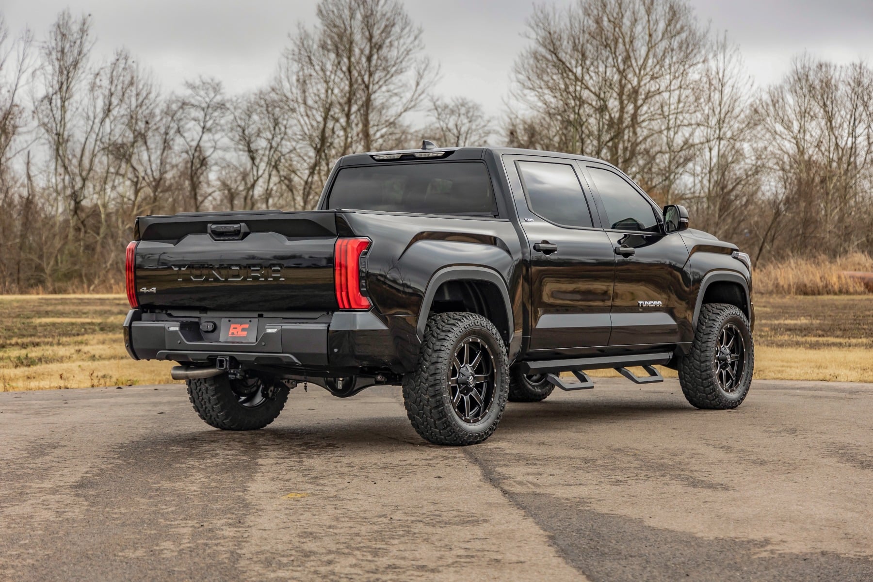 Rough Country 70300 - Suspension Lift Kits