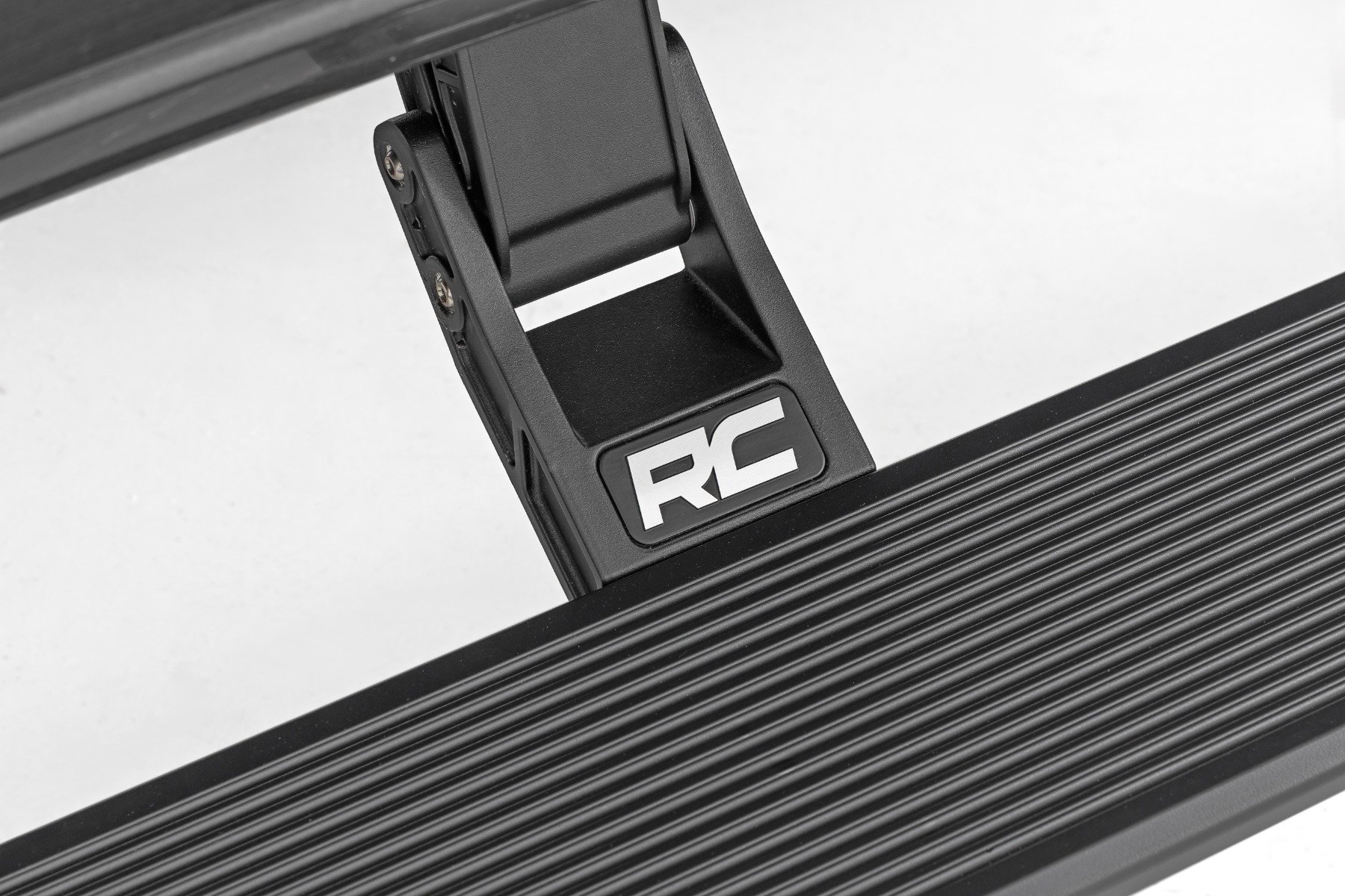 Rough Country ESR050205 - Running Boards & Steps, Crew Cab