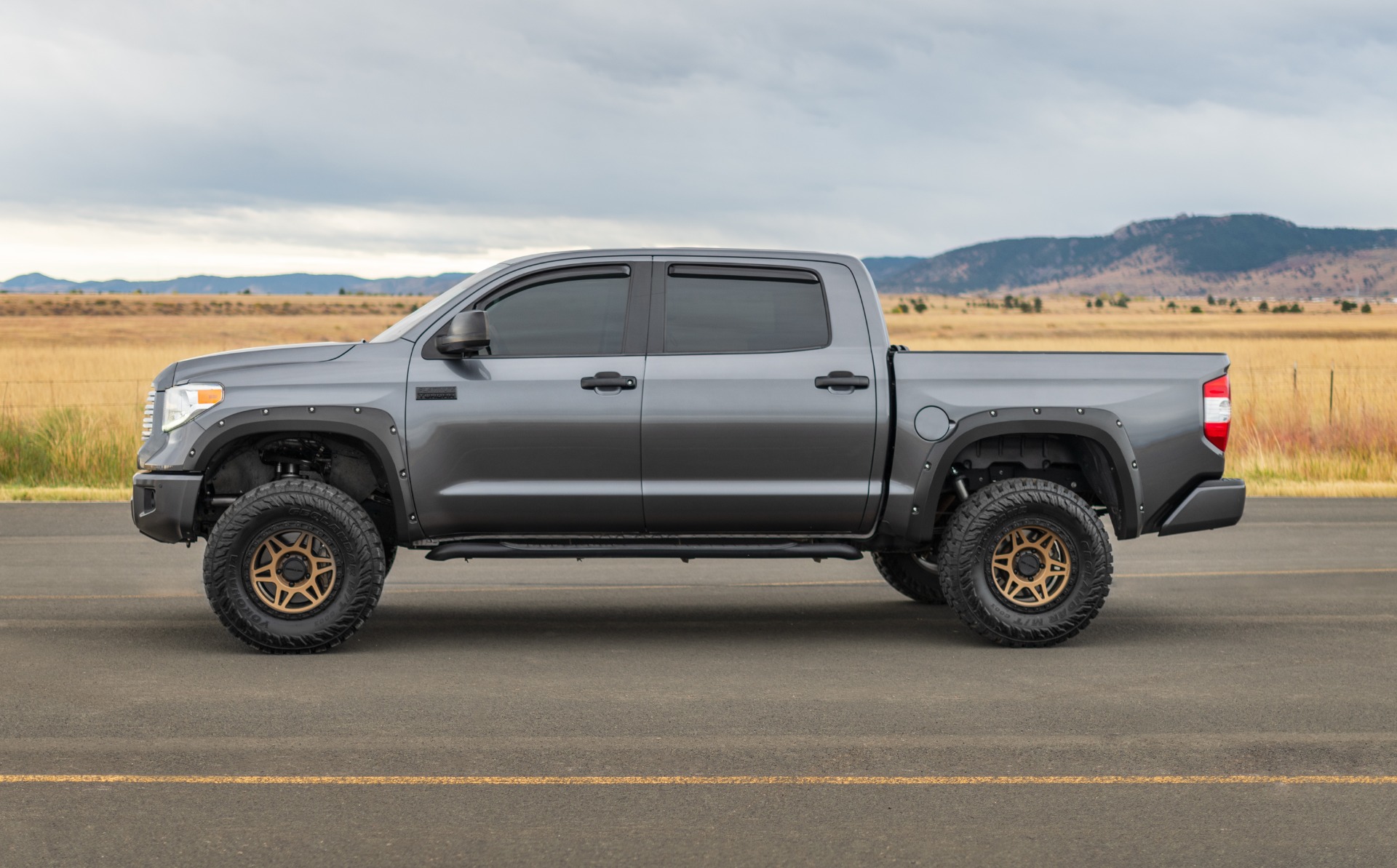 Rough Country F-T11411A-O40 - Fender Flares