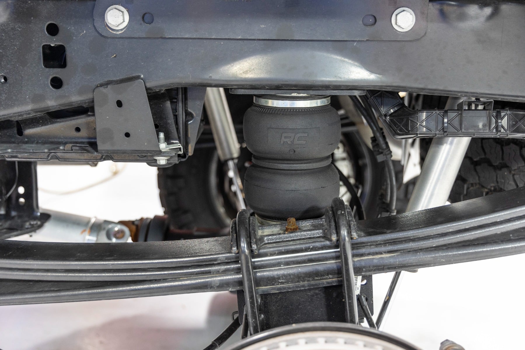 Rough Country 10038 - Air Spring Kits