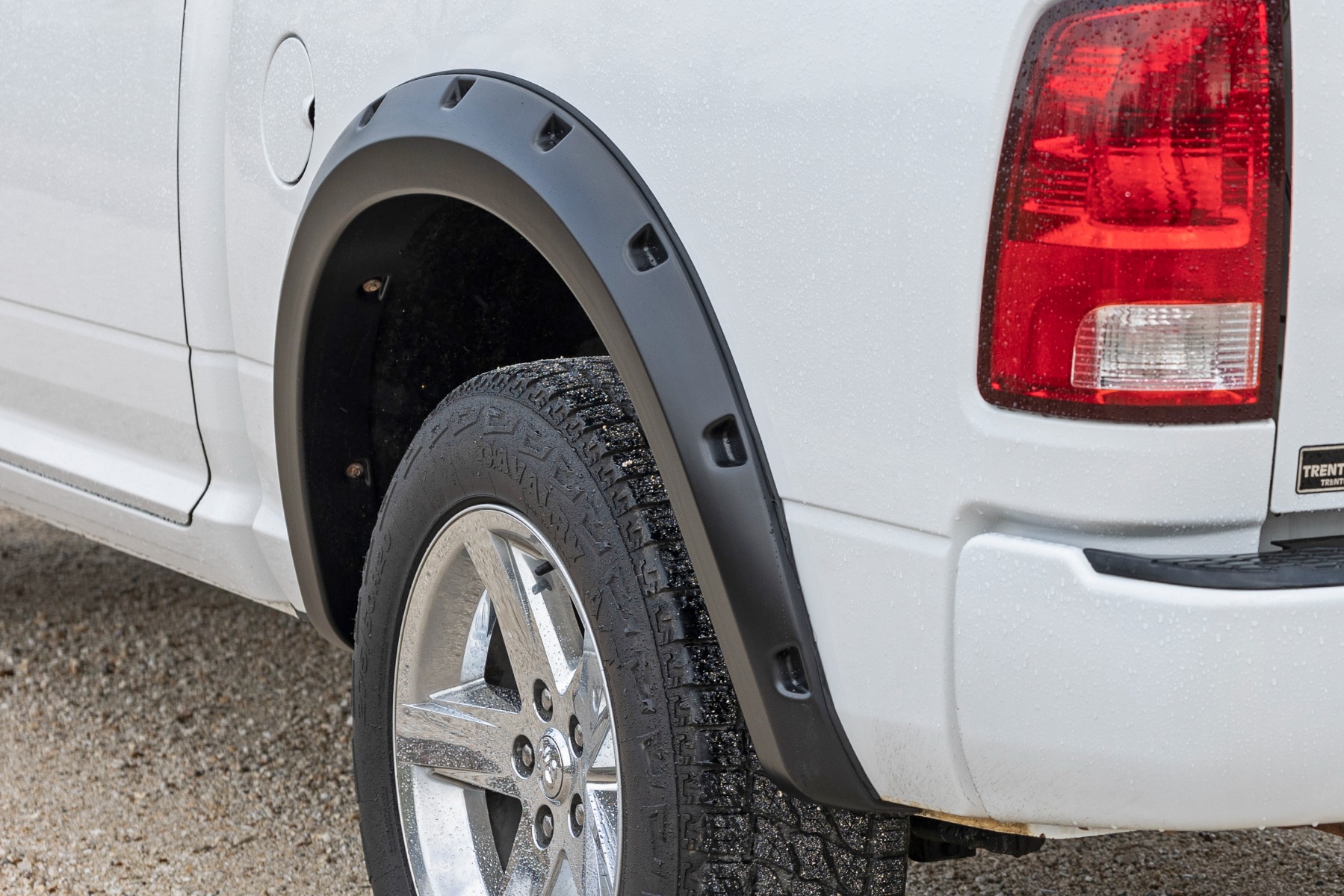 Rough Country F-D10911B-GW7 - Fender Flares