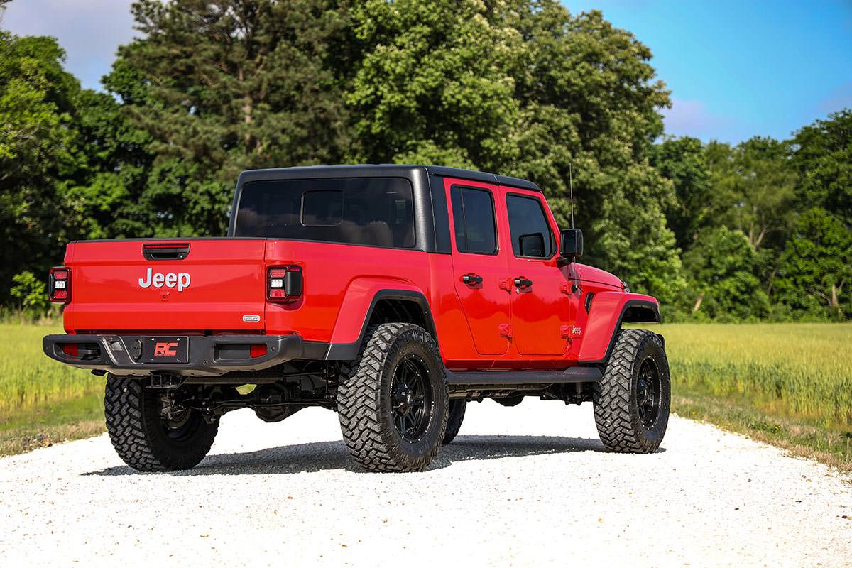 Rough Country 78740 - Suspension Lift Kits