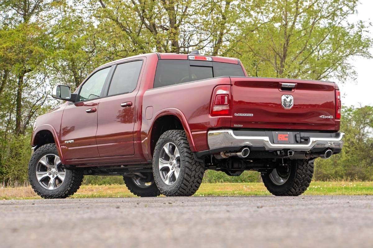 Rough Country 31430 - Suspension Lift Kits