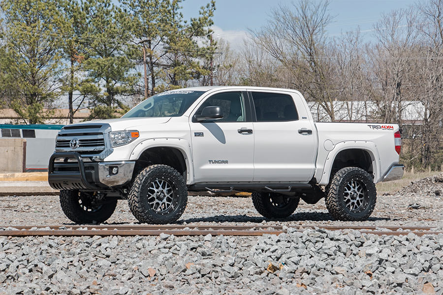 Rough Country 75240 - Suspension Lift Kits