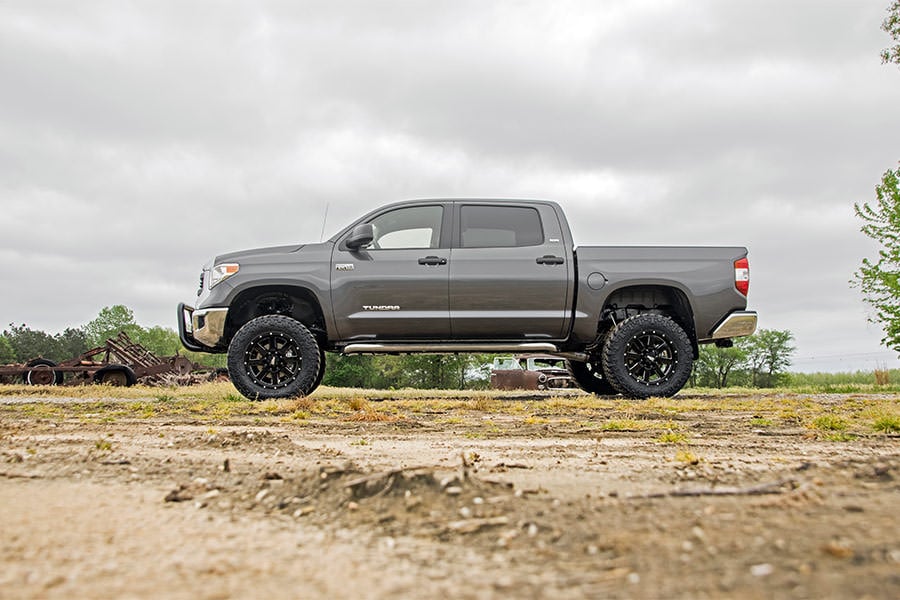 Rough Country 75440 - Suspension Lift Kits