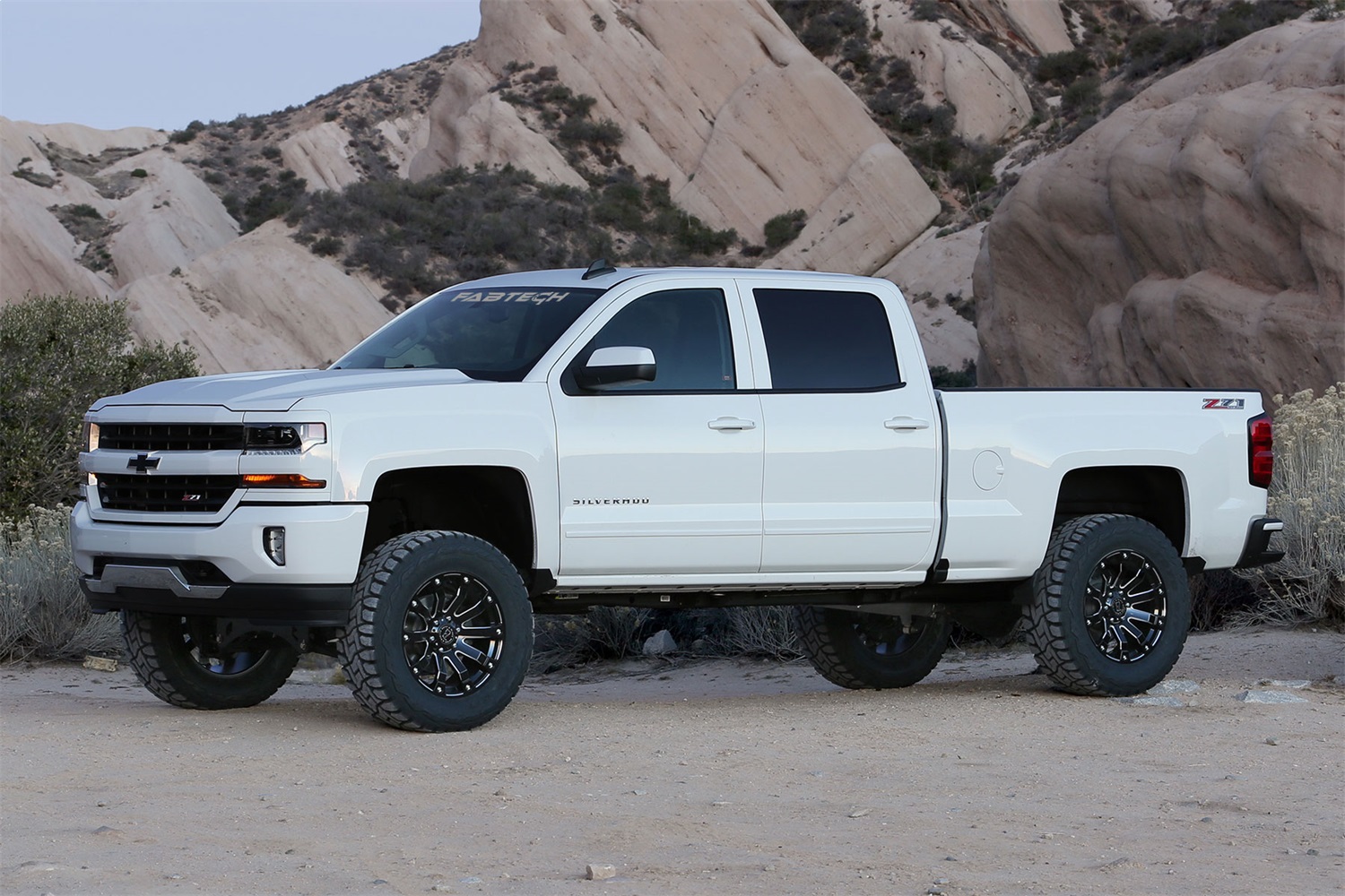 Fabtech K1084DL - Lift Systems with Dirt Logic Shocks