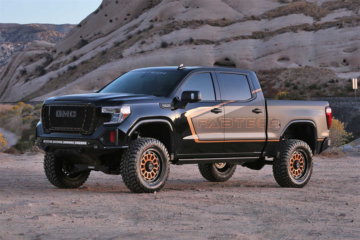 Fabtech K1132M - Lift Systems, Crew Cab, 5'10" Bed