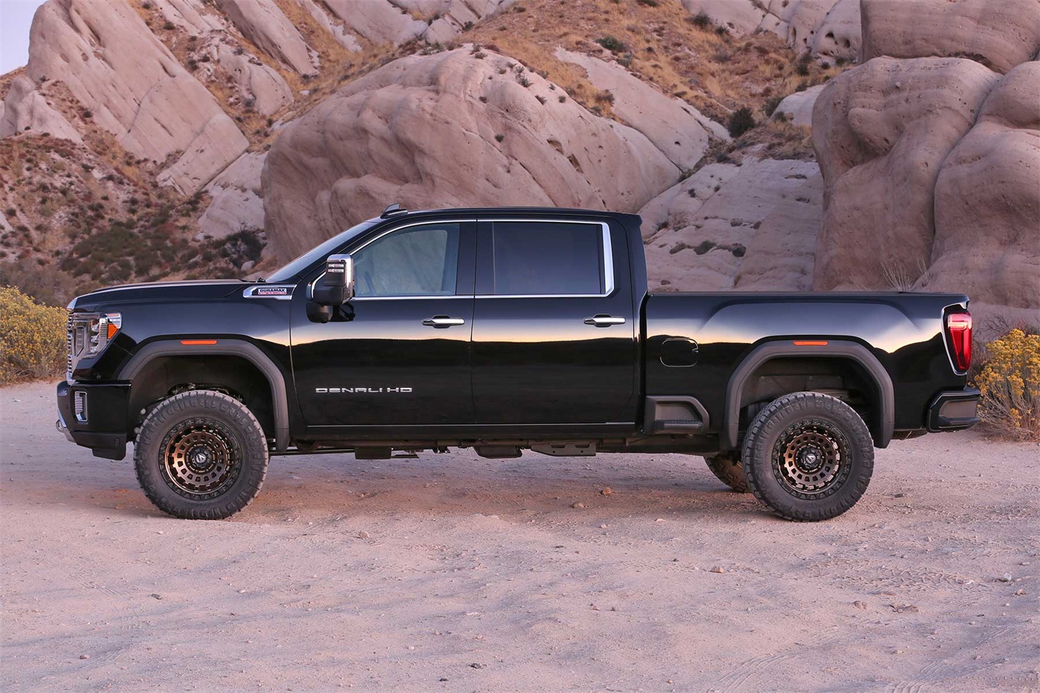 Fabtech K1155DL - Lift Systems with Dirt Logic Shocks