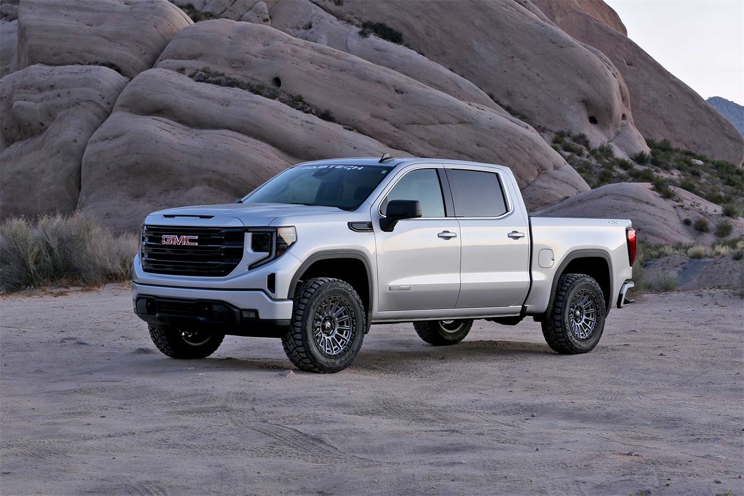 Fabtech K1190DL - Lift Systems with Dirt Logic Shocks