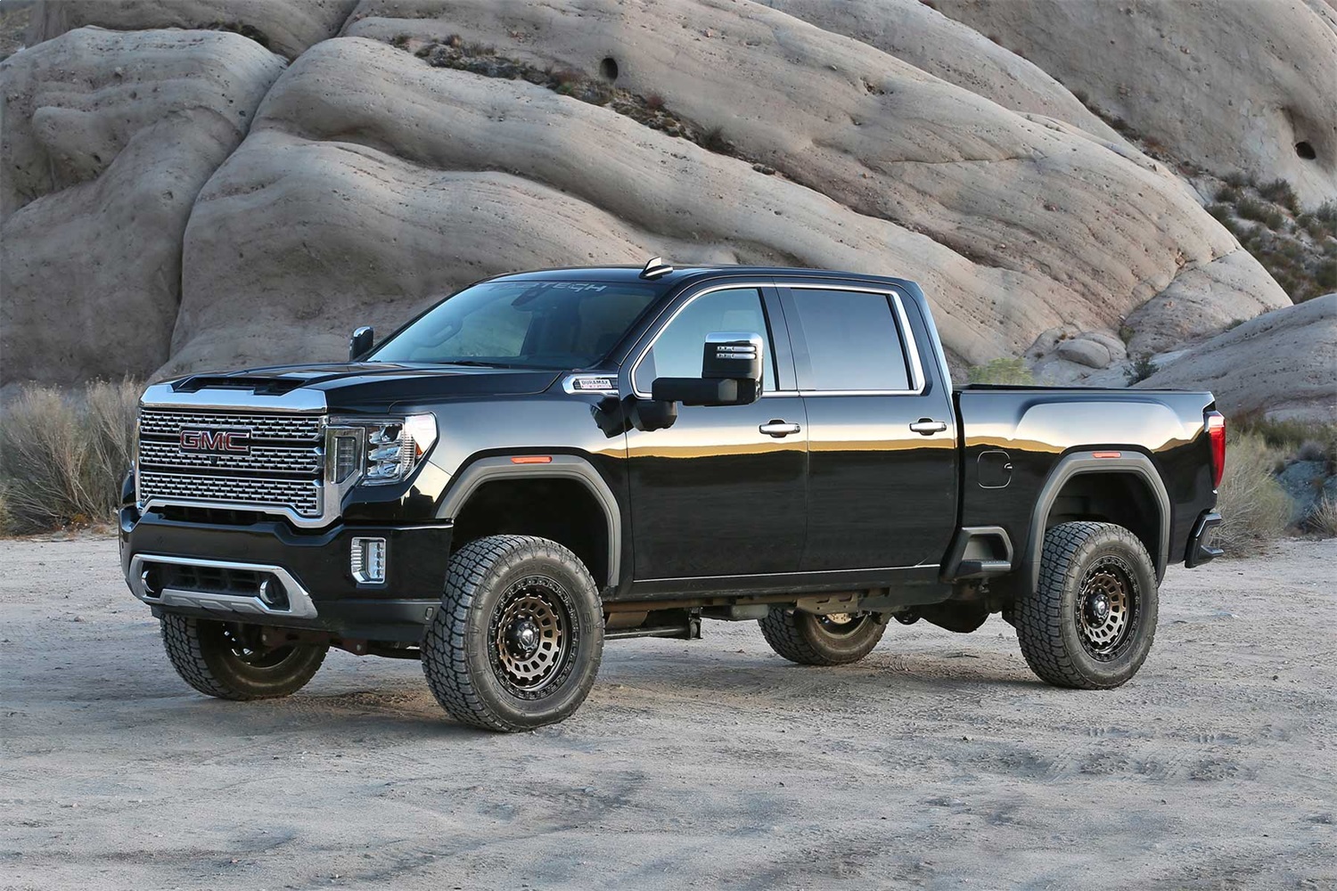 Fabtech K1200DL - Lift Systems with Dirt Logic Shocks