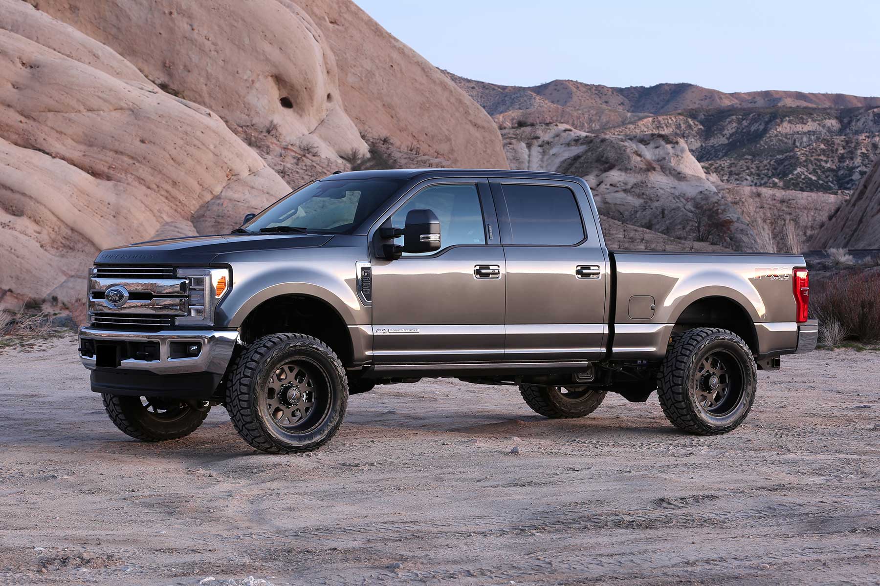 Fabtech K2289DL - Lift Systems with Dirt Logic Shocks