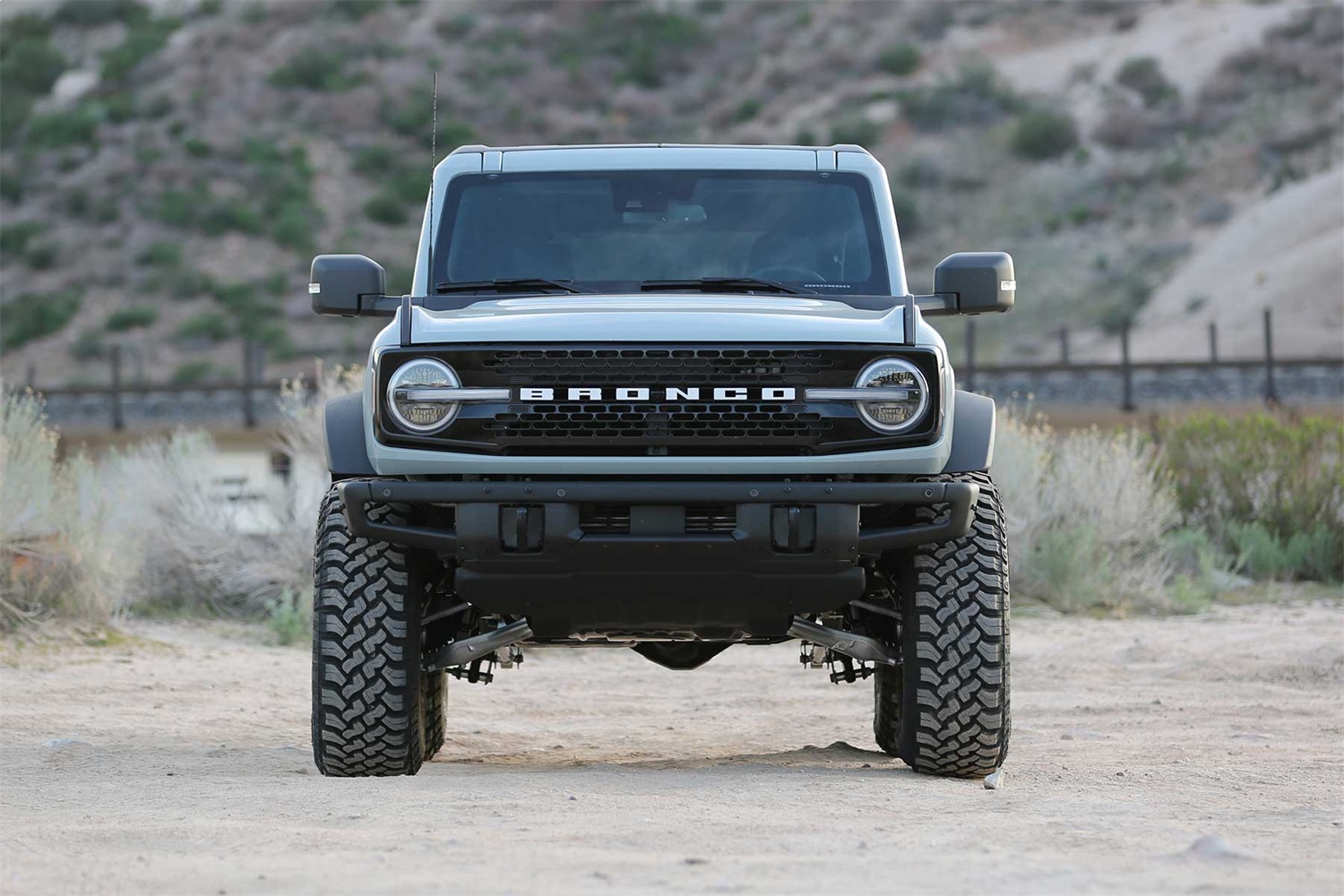 Fabtech K2390DL - Lift Systems with Dirt Logic Shocks