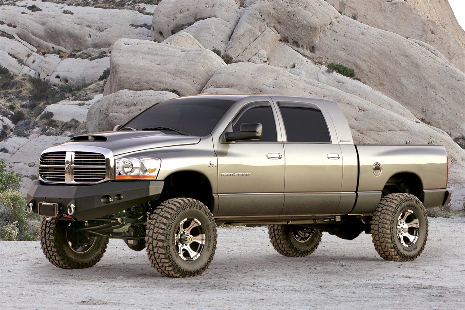 Fabtech K30154DL - Lift Systems with Dirt Logic Shocks
