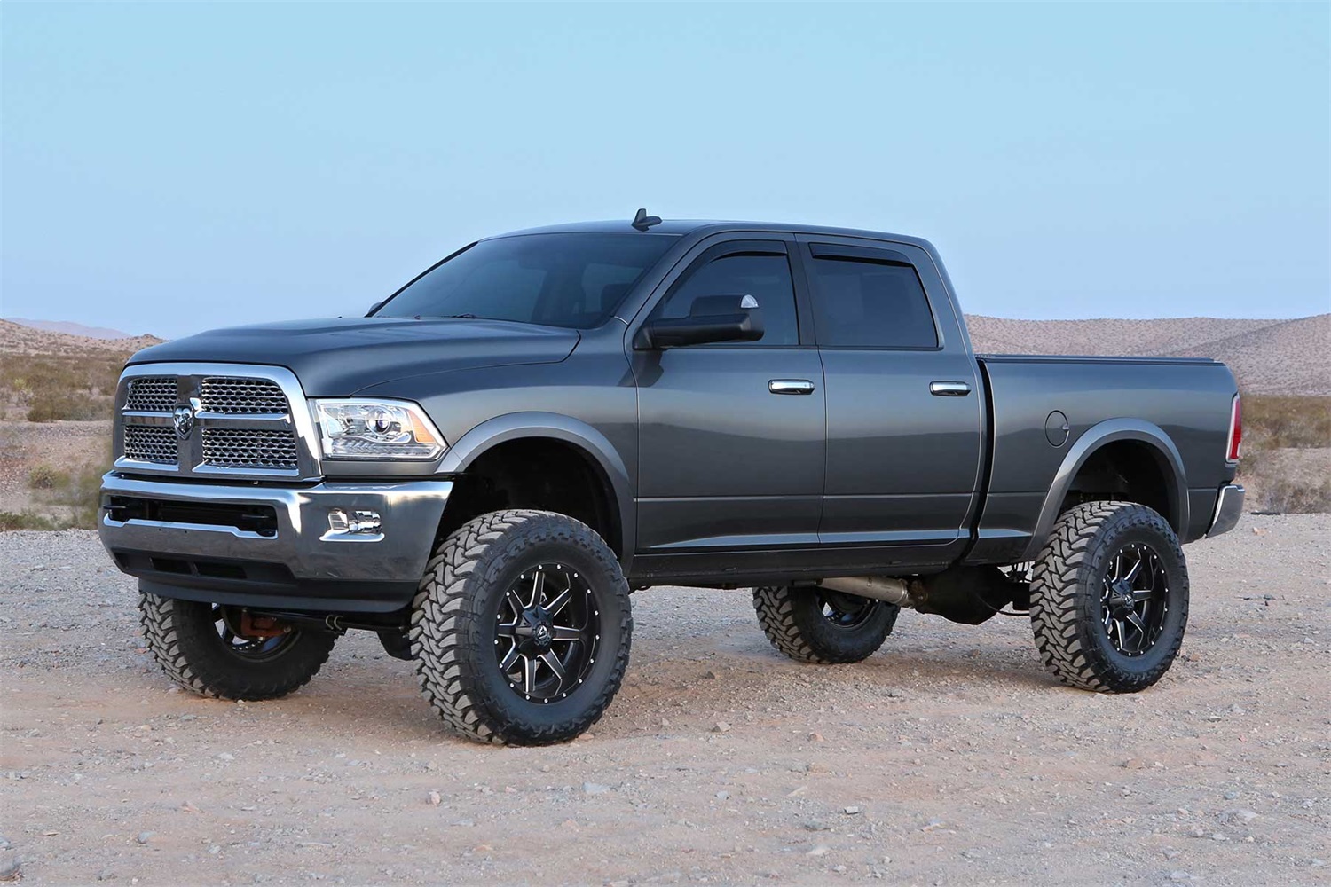 Fabtech K3038DL - Lift Systems with Dirt Logic Shocks