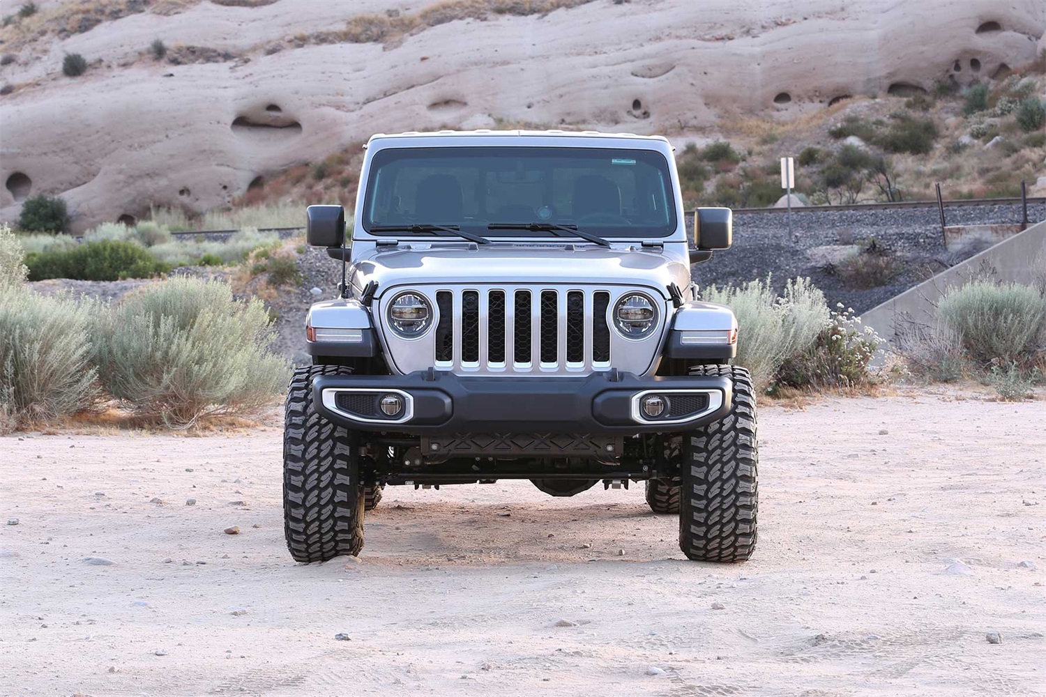 Fabtech K4168DL - Lift Systems with Dirt Logic Shocks