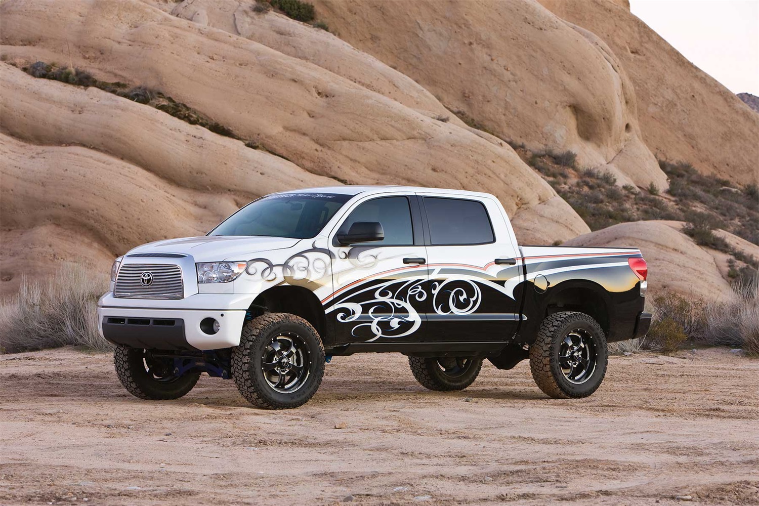 Fabtech K7010DL - Lift Systems with Dirt Logic Shocks