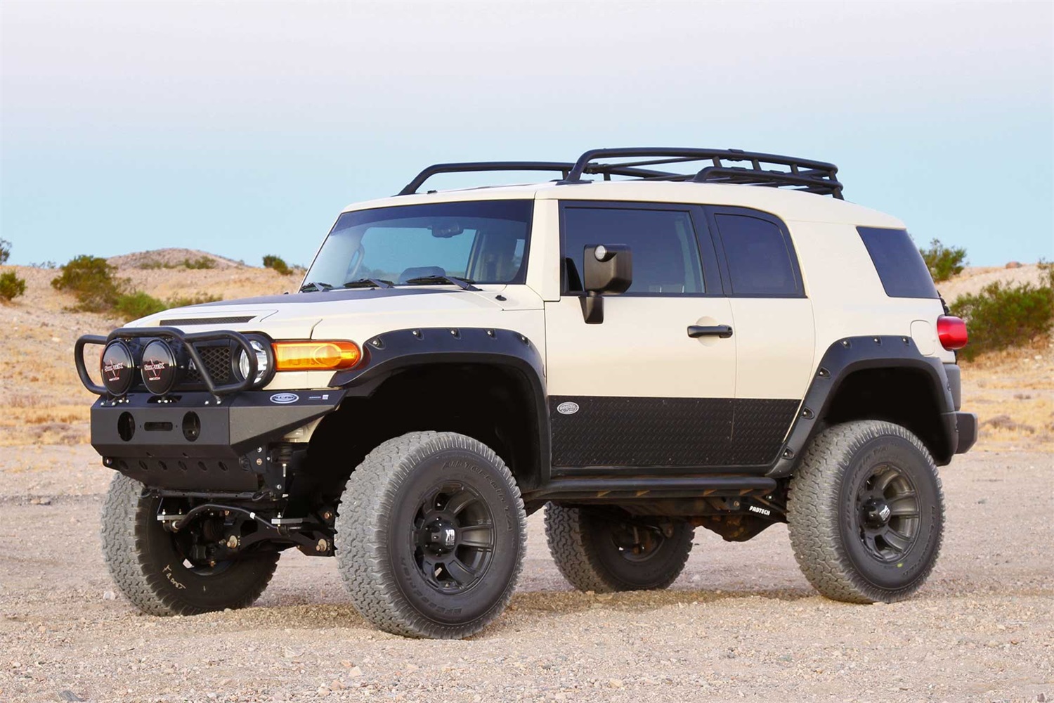Fabtech K7024DL - Lift Systems with Dirt Logic Shocks