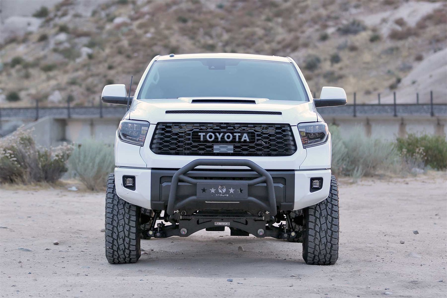 Fabtech K7077DL - Lift Systems with Dirt Logic Shocks