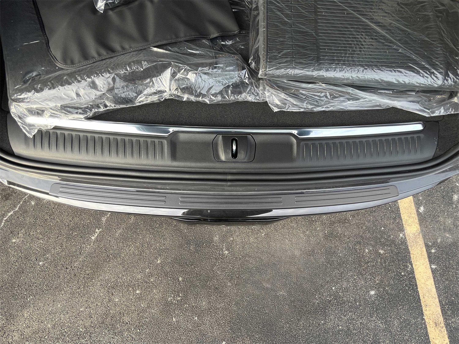 Weathertech BP0052 BumperTopper 2022-2025 Jeep Grand Wagoneer; 2022-2025 Jeep Wagoneer; 2023-2025 Jeep Grand Wagoneer L; 2023-2025 Jeep Wagoneer L